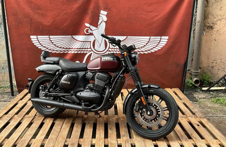 IN PICS: 2025 YEZDI ROADSTER Launched at Starting Price of Rs 2.09 Lakhs |  Autocar Professional